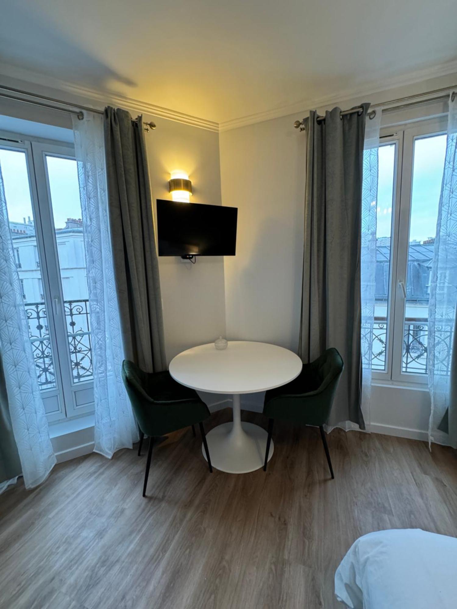 Studio De Charme Parisien Levallois-Perret Exterior photo