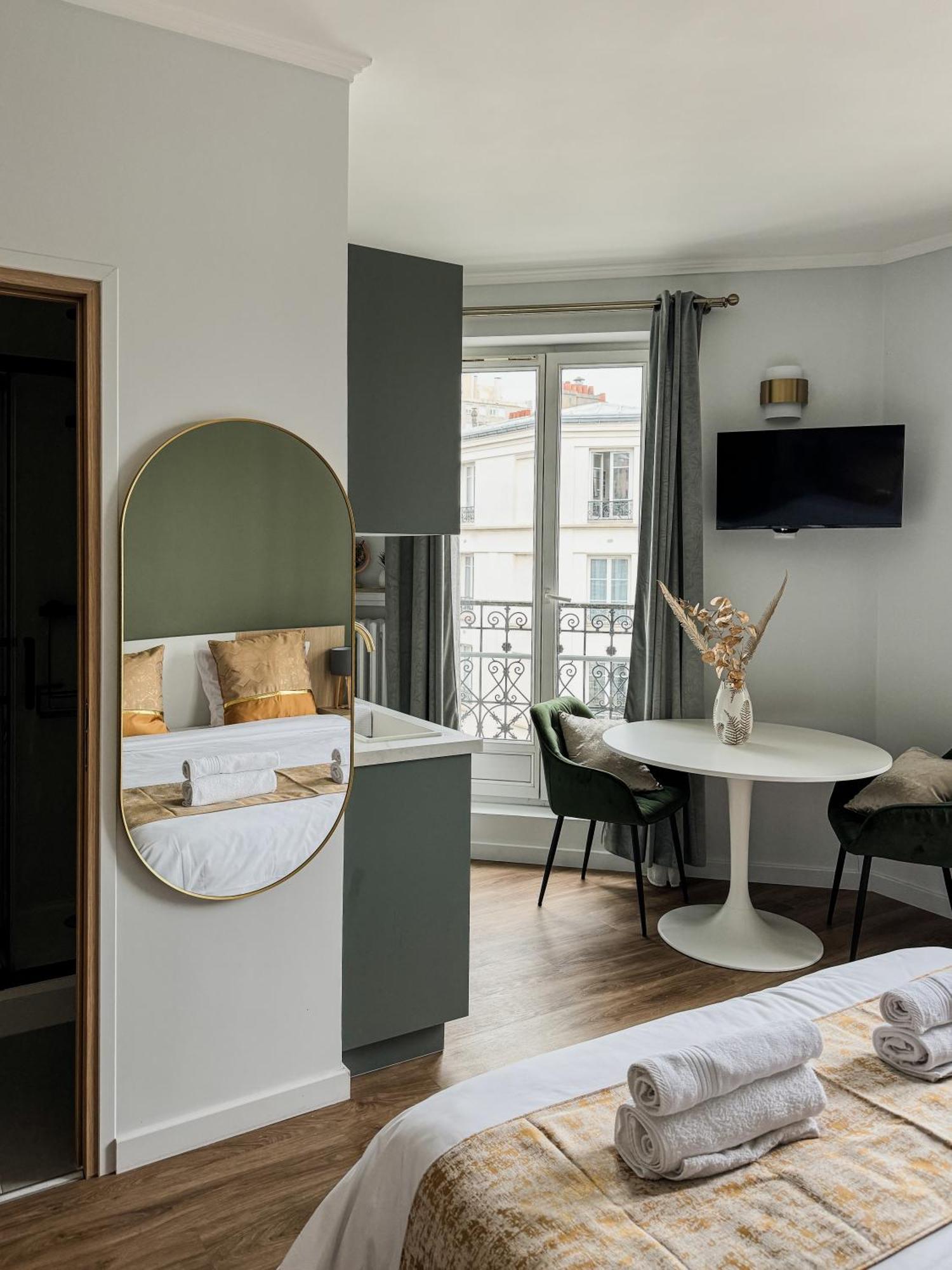 Studio De Charme Parisien Levallois-Perret Exterior photo